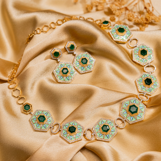 HEXA EMERALD NECKLACE
