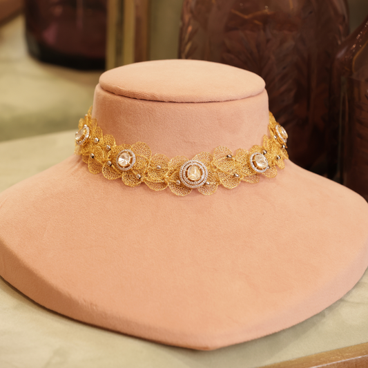 GOLDEN WAVE NECKLACE