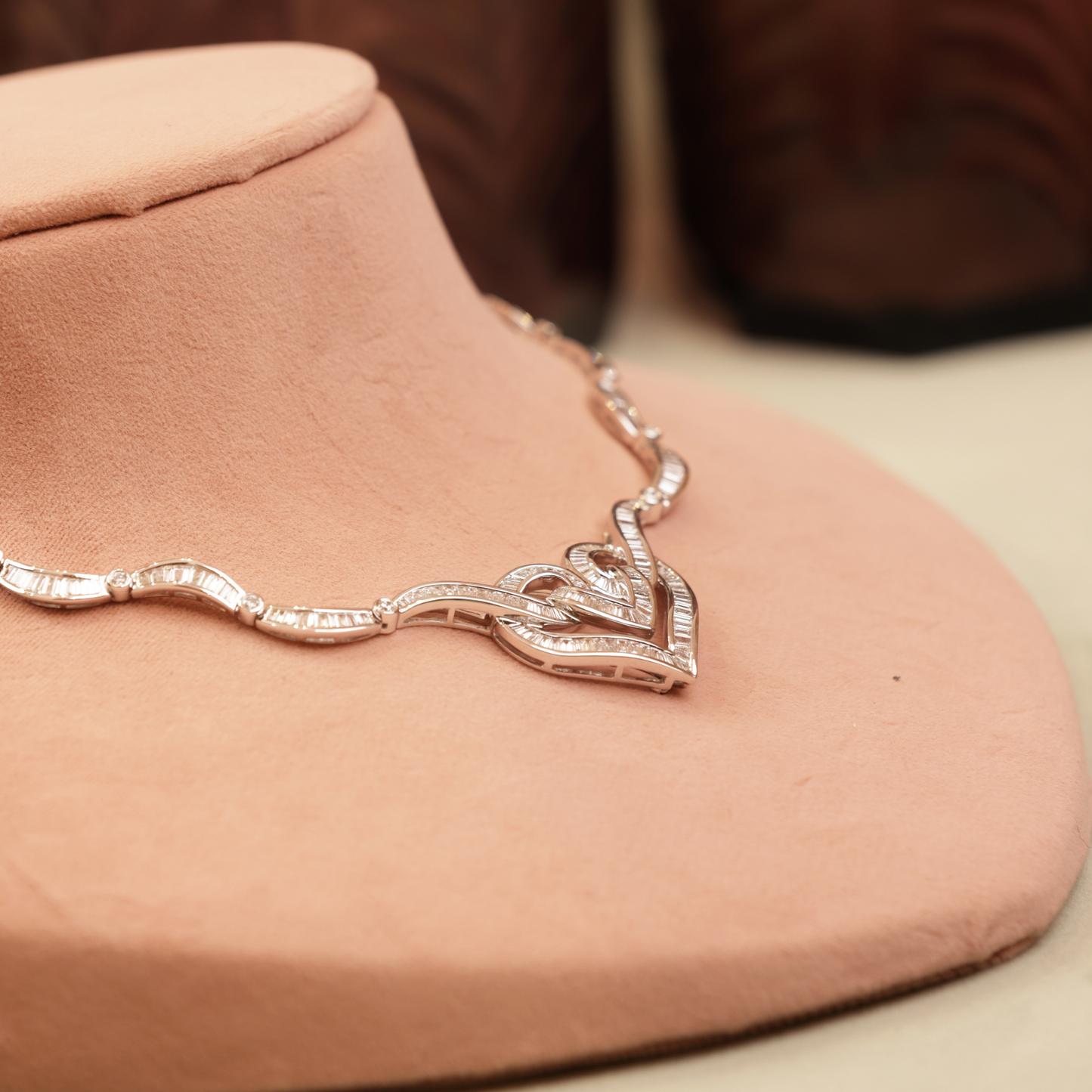 DIAMOND HEART NECKLACE